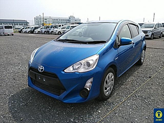 TOYOTA AQUA 2016