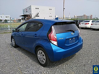 TOYOTA AQUA 2016