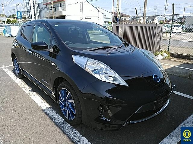 NISSAN LEAF 2017