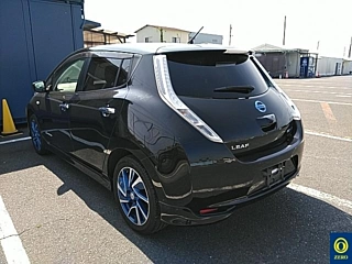 NISSAN LEAF 2017