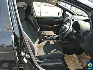 NISSAN LEAF 2017