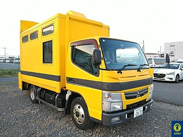 MITSUBISHI CANTER 2013
