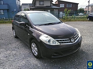NISSAN TIIDA 2012