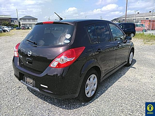 NISSAN TIIDA 2012