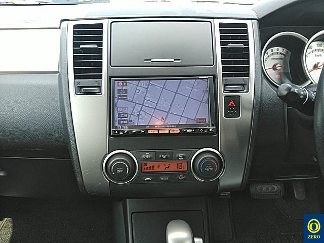 NISSAN TIIDA 2012