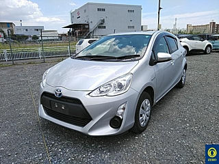 TOYOTA AQUA 2015