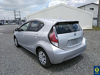 TOYOTA AQUA 2015