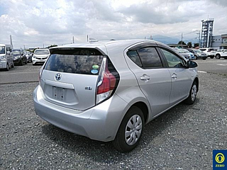 TOYOTA AQUA 2015
