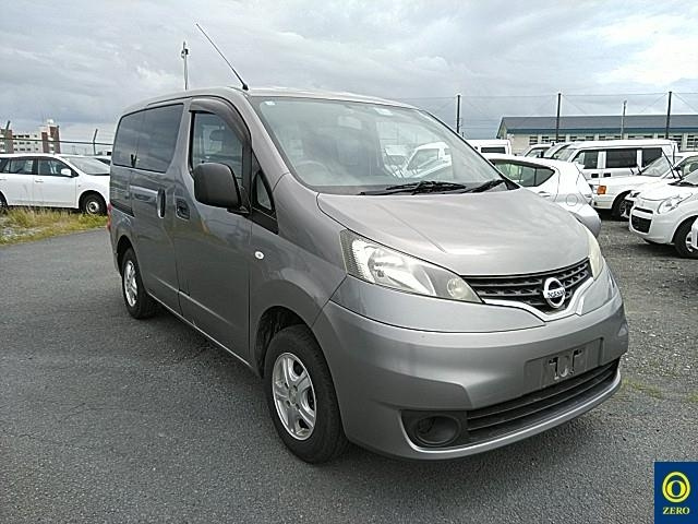 NISSAN NV200 2012
