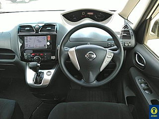 NISSAN SERENA 2014
