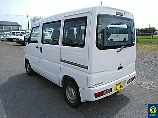 MITSUBISHI MINICAB VAN 2013