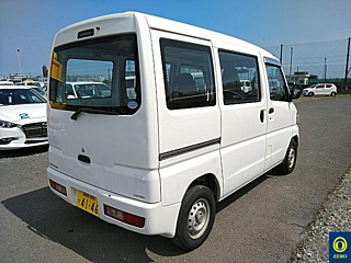 MITSUBISHI MINICAB VAN 2013