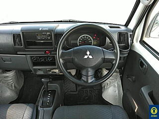 MITSUBISHI MINICAB VAN 2013
