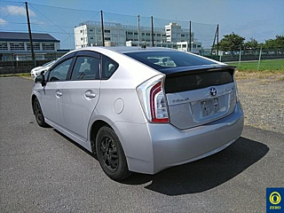 TOYOTA PRIUS 2015