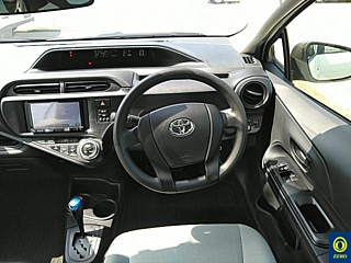 TOYOTA AQUA 2015