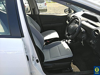 TOYOTA AQUA 2015