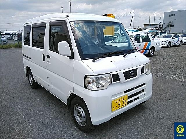 NISSAN CLIPPER VAN 2013
