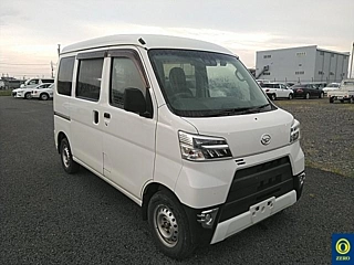 DAIHATSU HIJET VAN 2019