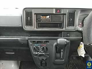 DAIHATSU HIJET VAN 2019