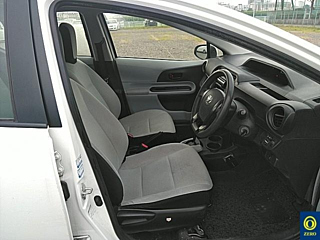 TOYOTA AQUA 2013