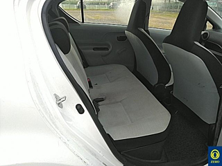TOYOTA AQUA 2013
