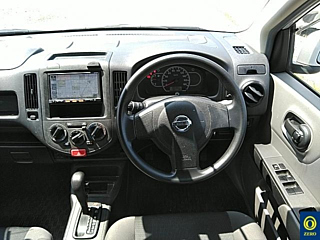 NISSAN AD 2019