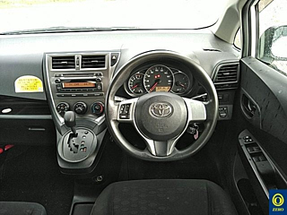 TOYOTA RACTIS 2011