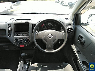 NISSAN AD 2019