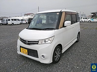 NISSAN ROOX 2012