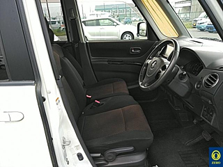 NISSAN ROOX 2012