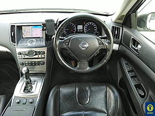 NISSAN SKYLINE 2010