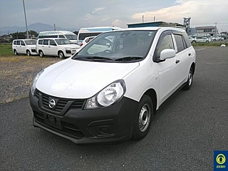 NISSAN AD 2019