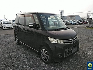 NISSAN ROOX 2011