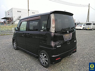 NISSAN ROOX 2011