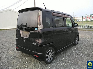 NISSAN ROOX 2011