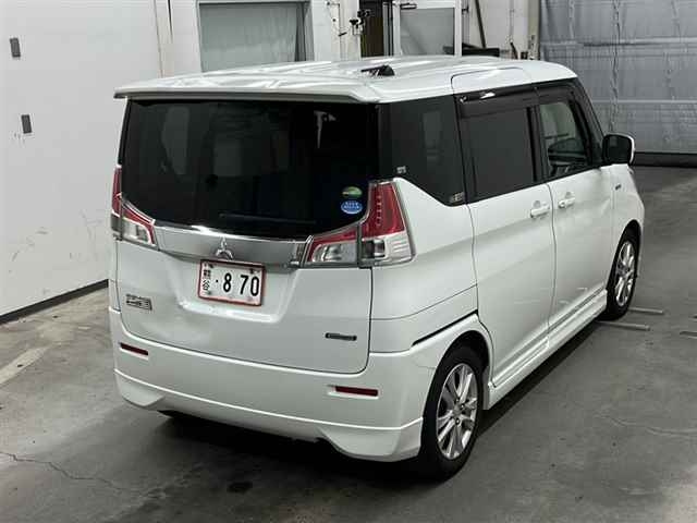 MITSUBISHI DELICA D2 2018
