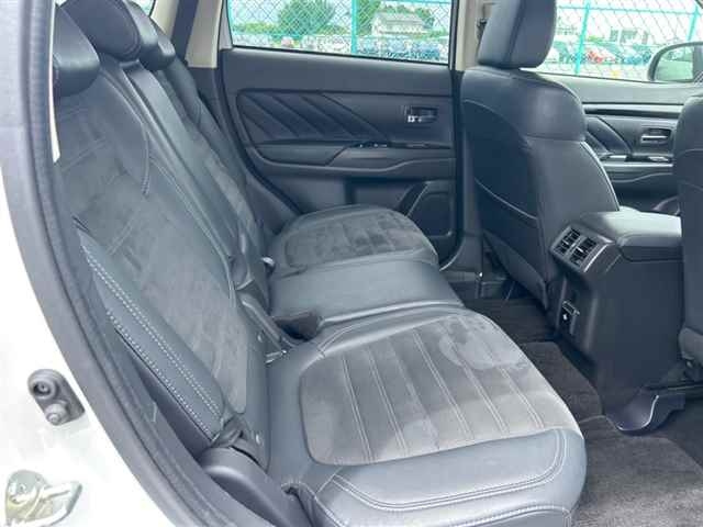 MITSUBISHI OUTLANDER PHEV 2020