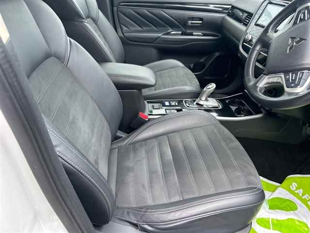 MITSUBISHI OUTLANDER PHEV 2020