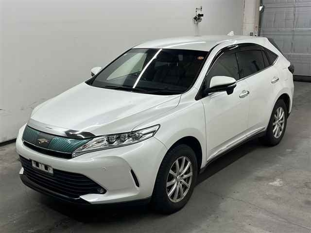 TOYOTA HARRIER 2019