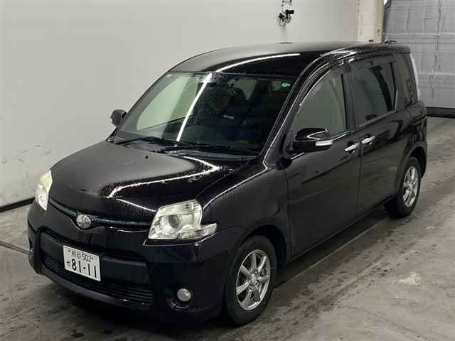 TOYOTA SIENTA 2015