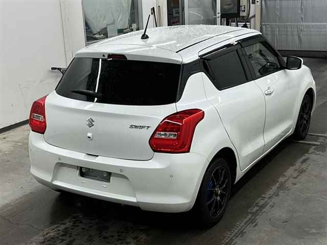 SUZUKI SWIFT 2022