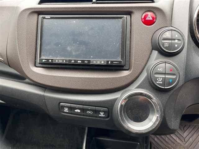 HONDA FIT SHUTTLE 2011