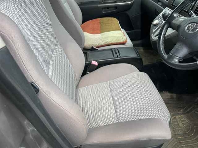 TOYOTA WISH 2008