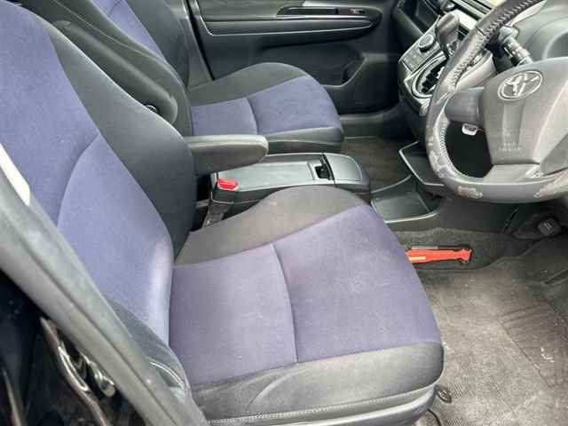 TOYOTA WISH 2015