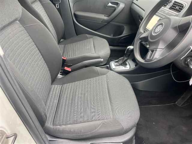 VOLKSWAGEN POLO 2011