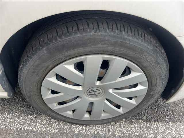 VOLKSWAGEN POLO 2011