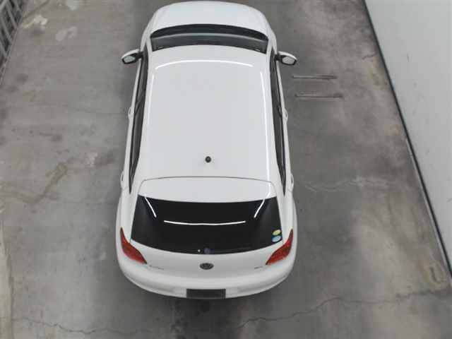 VOLKSWAGEN POLO 2011