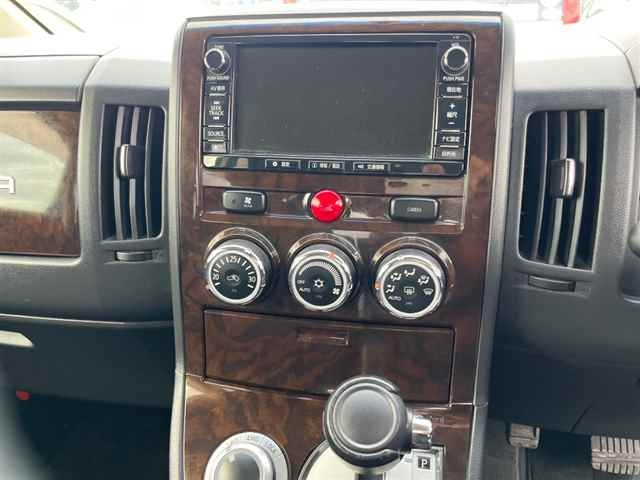 MITSUBISHI DELICA D5 2016