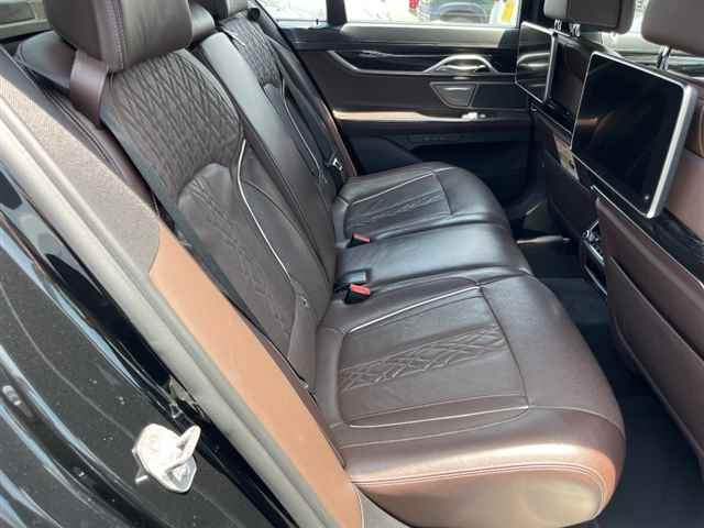 BMW 7 SERIES 2019