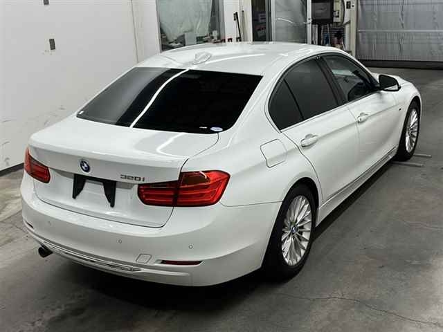 BMW 3 SERIES 2014